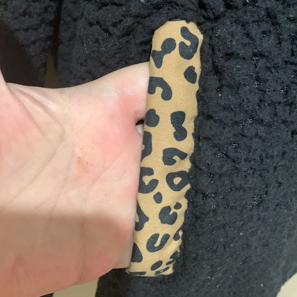 Thread & Supply Sherpa pullover - Picture 3 of 9